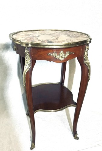 Petit guéridon style louis - petit,